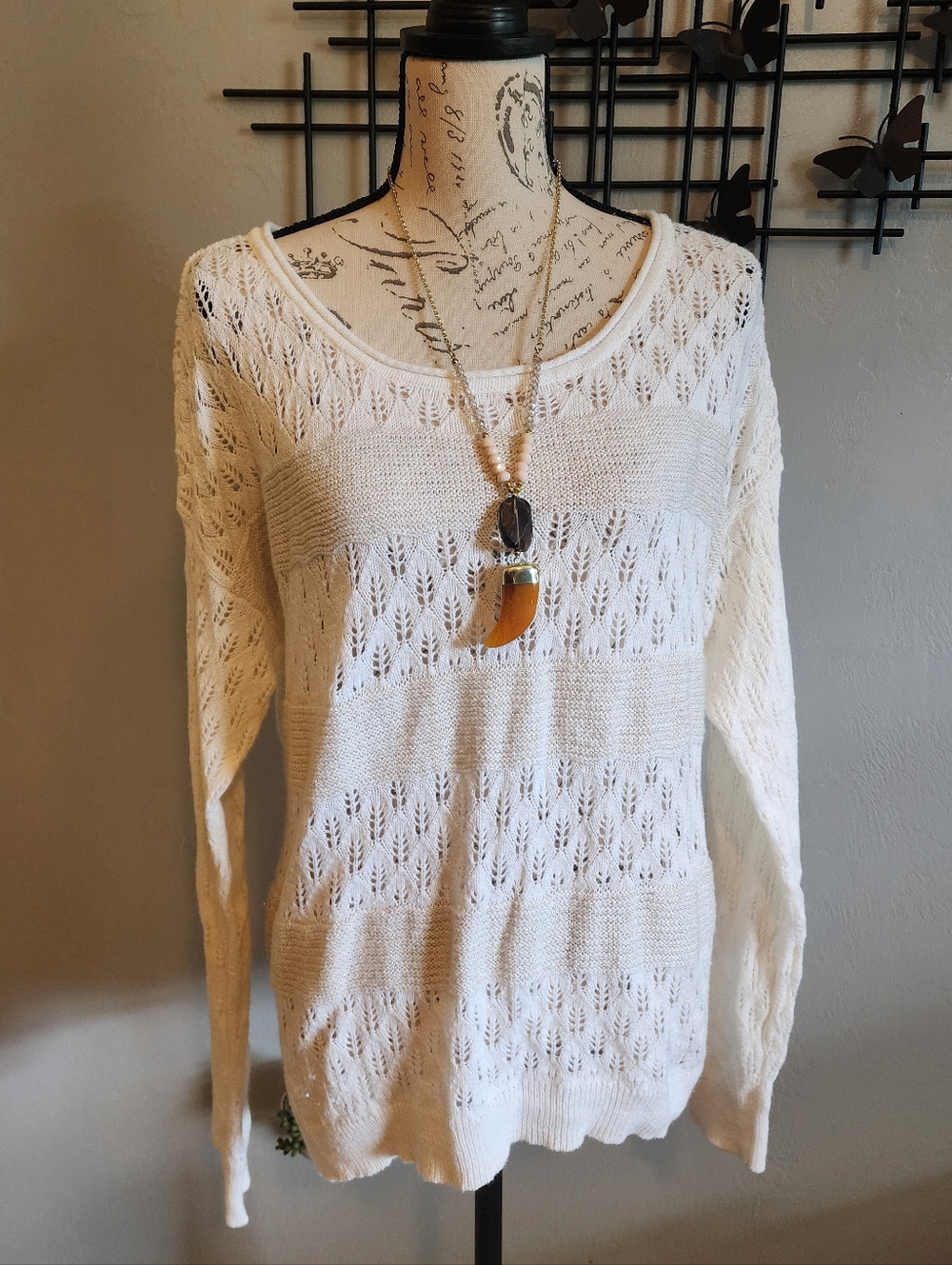 DKNY Women's Ivory Knit Sweater